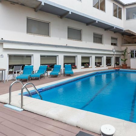 Checkin Trave Otel Figueres  Dış mekan fotoğraf