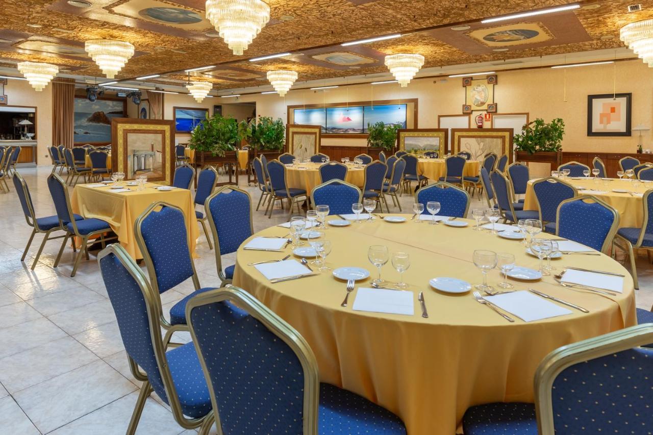 Checkin Trave Otel Figueres  Dış mekan fotoğraf